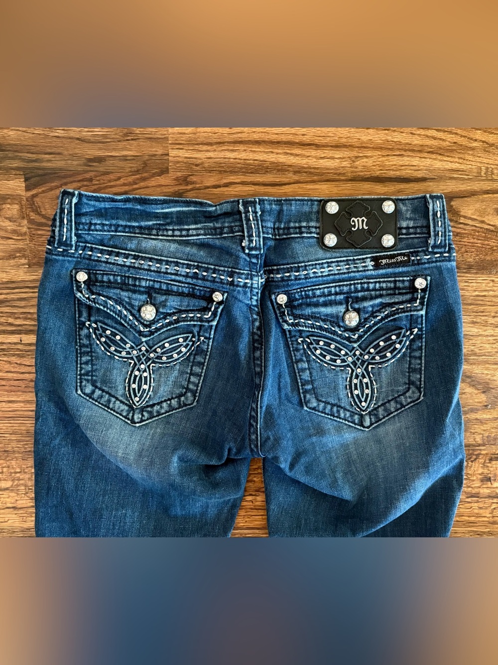 Miss Me denim bootcut blue jeans size 32 distressed embellished dark wash Y2K